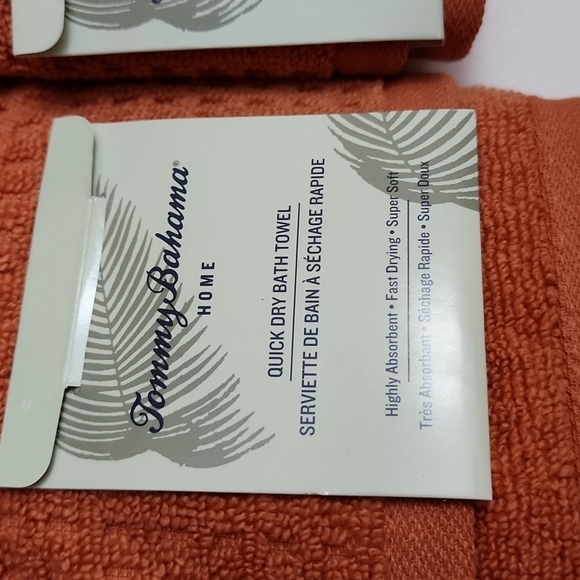 Tommy Bahama Set of 2 Bath Towels Waffle Coral Orange Abstract - Picture 5 of 5